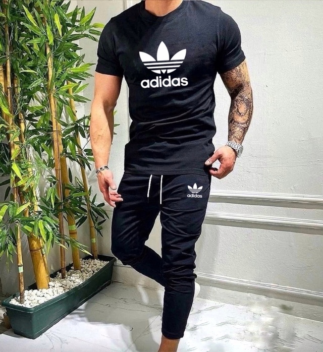 Спортивный костюм 22930942