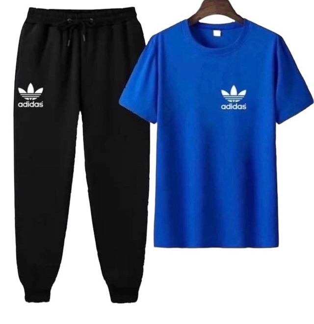 Спортивный костюм 22930846