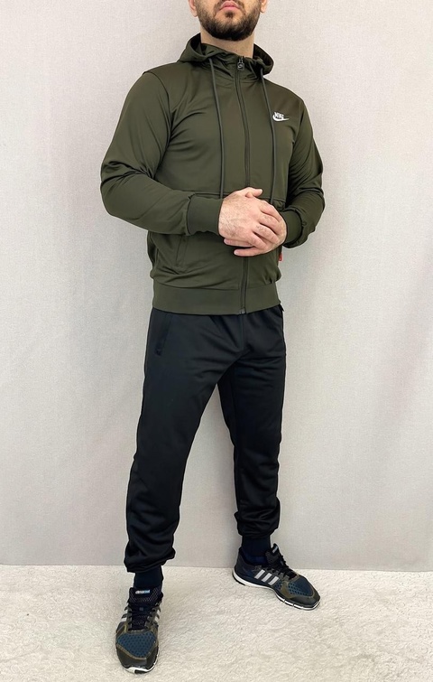 Спортивный костюм 22935146