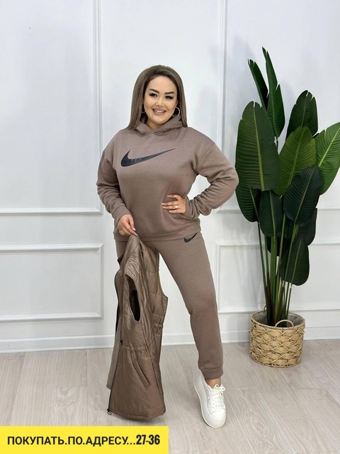 Спортивный костюм 22934959