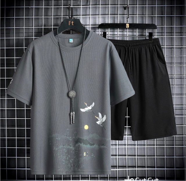 Спортивный костюм 22934571