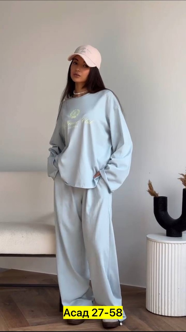 Спортивный костюм 22939634