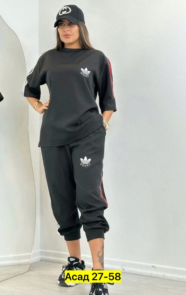 Спортивный костюм 22939281