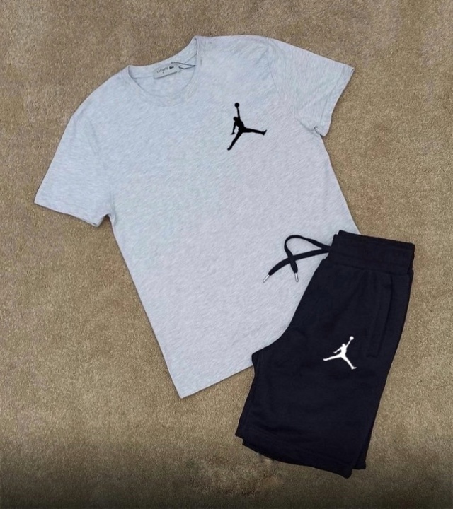 Спортивный костюм 22940456