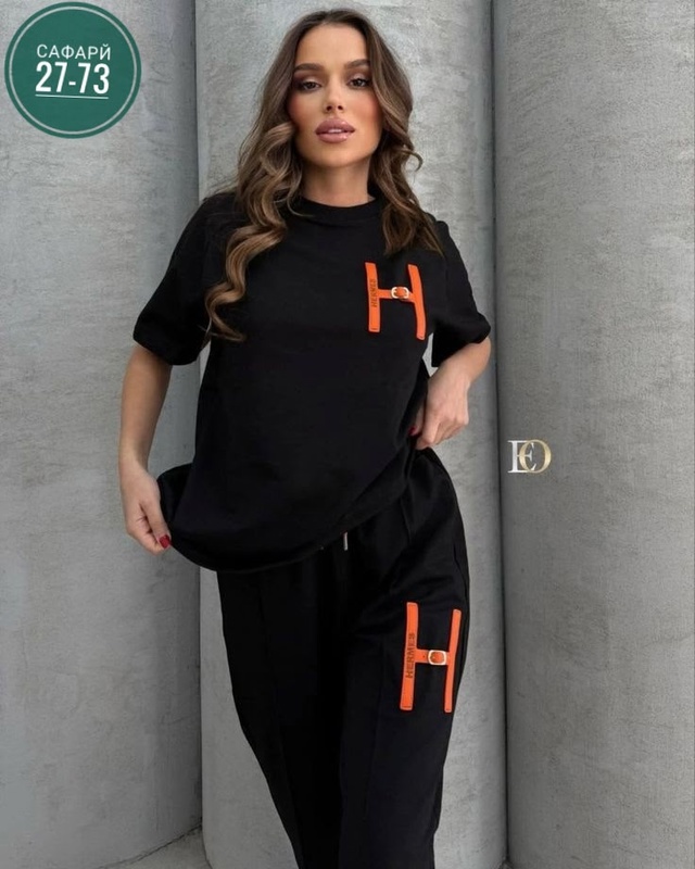 Спортивный костюм 22944013