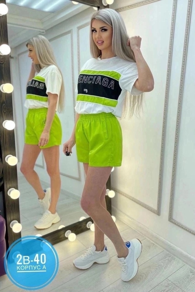 Спортивный костюм 22943928