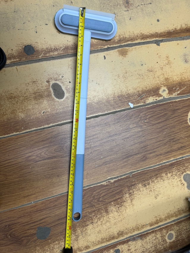 Щетка для мытья окон и зеркал 22946266