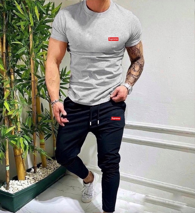 Спортивный костюм 22947236