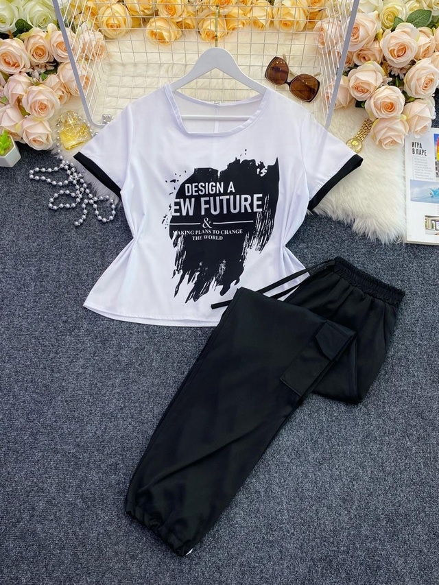 Спортивный костюм 22950249