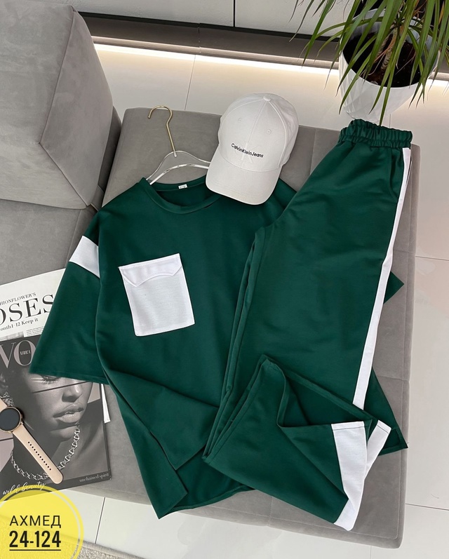 Спортивный костюм 22956142