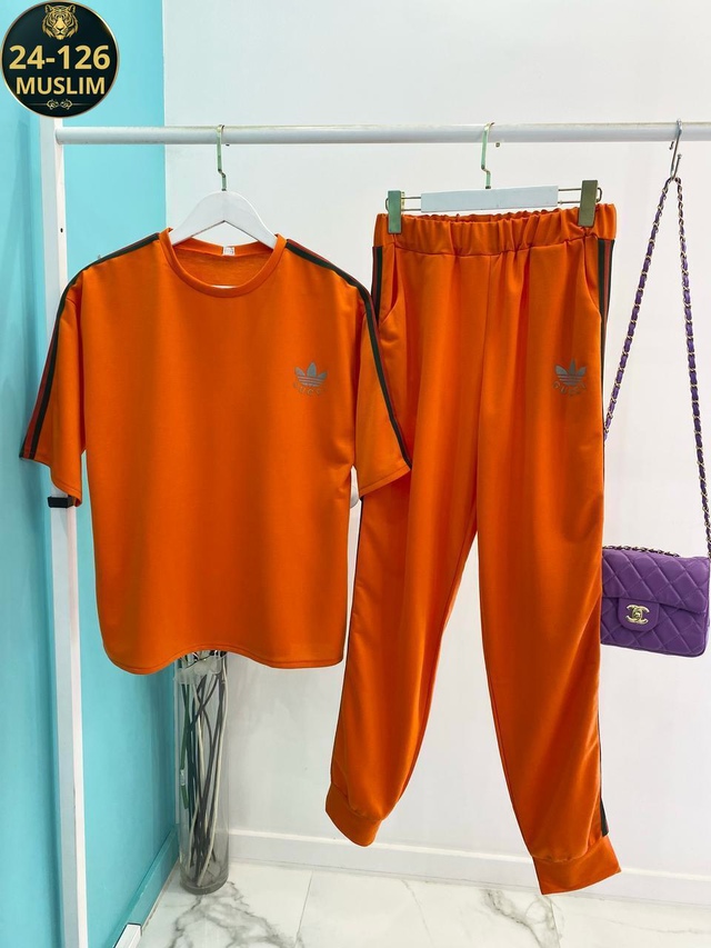 Спортивный костюм 22956148