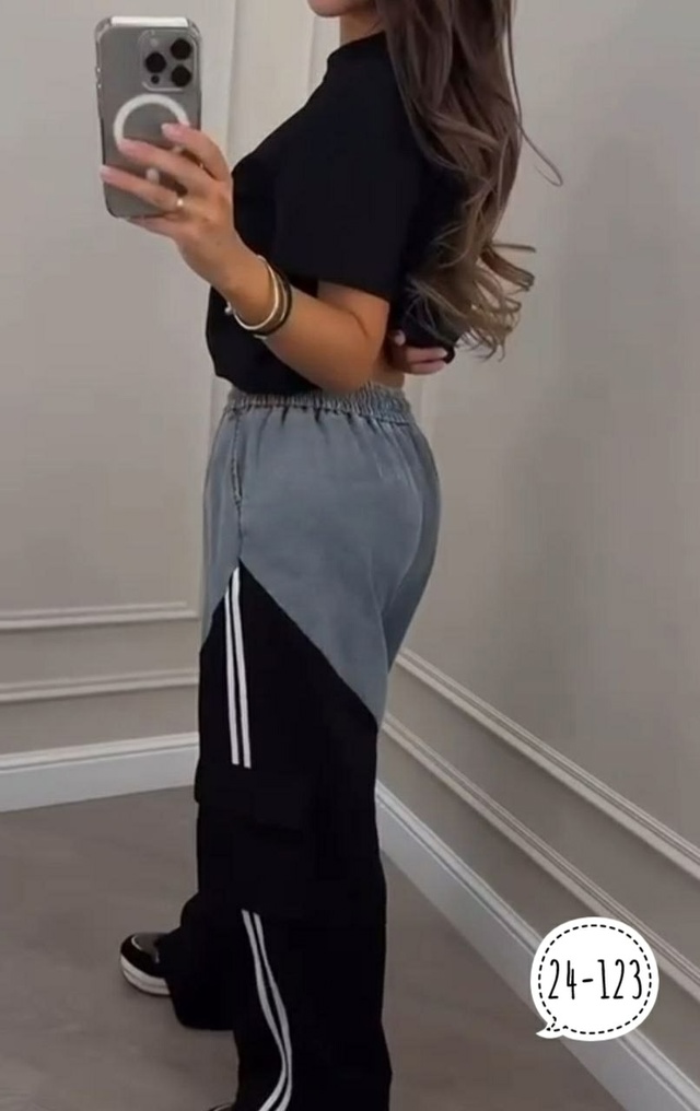 Спортивный костюм 22959185