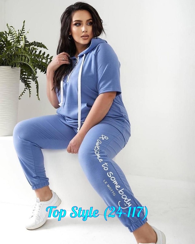 Спортивный костюм 22960555