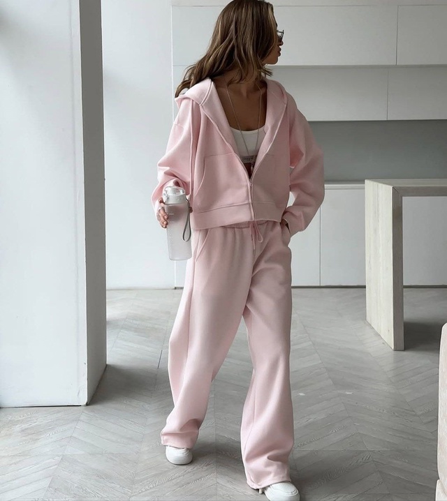 Спортивный костюм 22963613