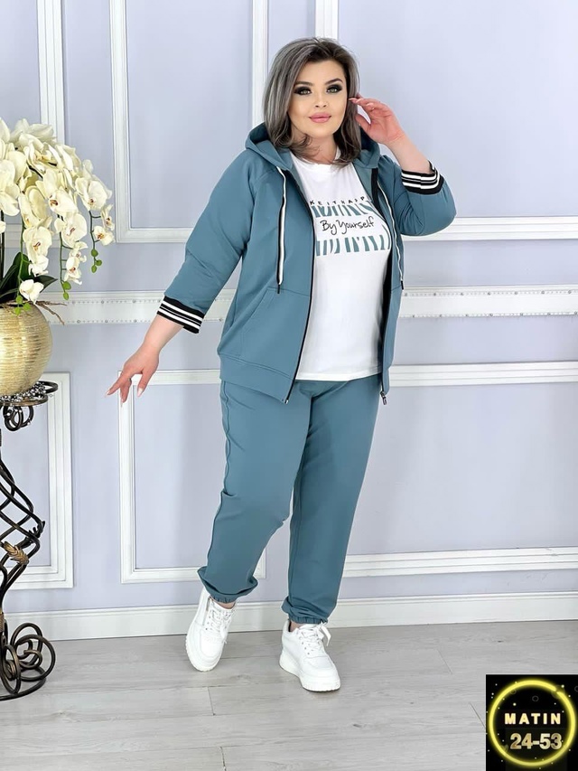 Спортивный костюм 22971860