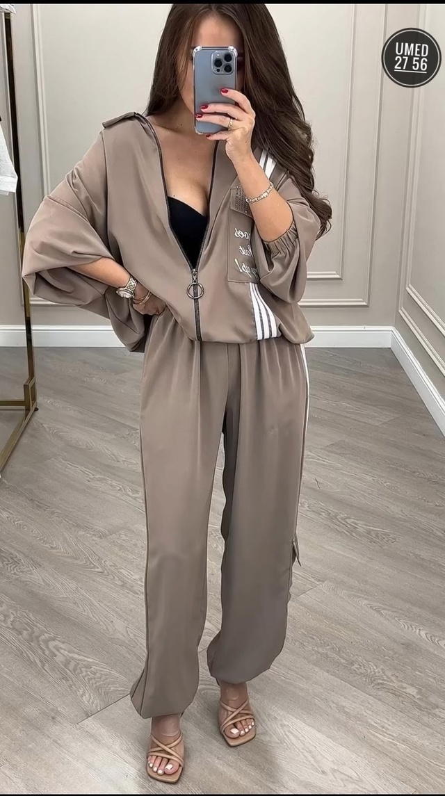 Костюм 22978934