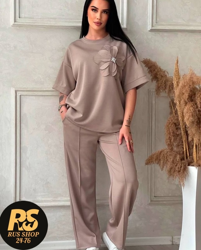 Спортивный костюм 22979676