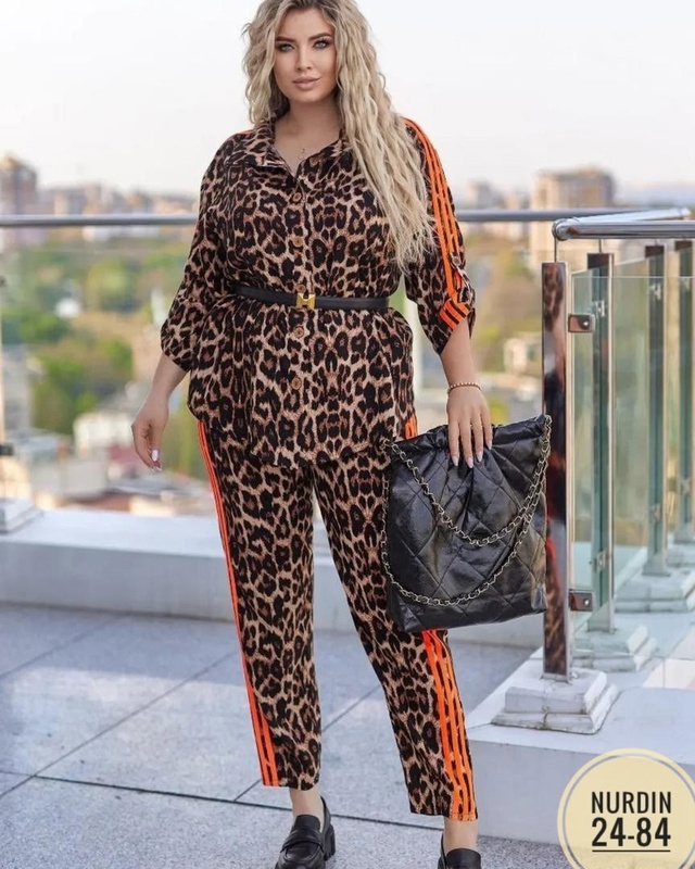 Спортивный костюм 22985043