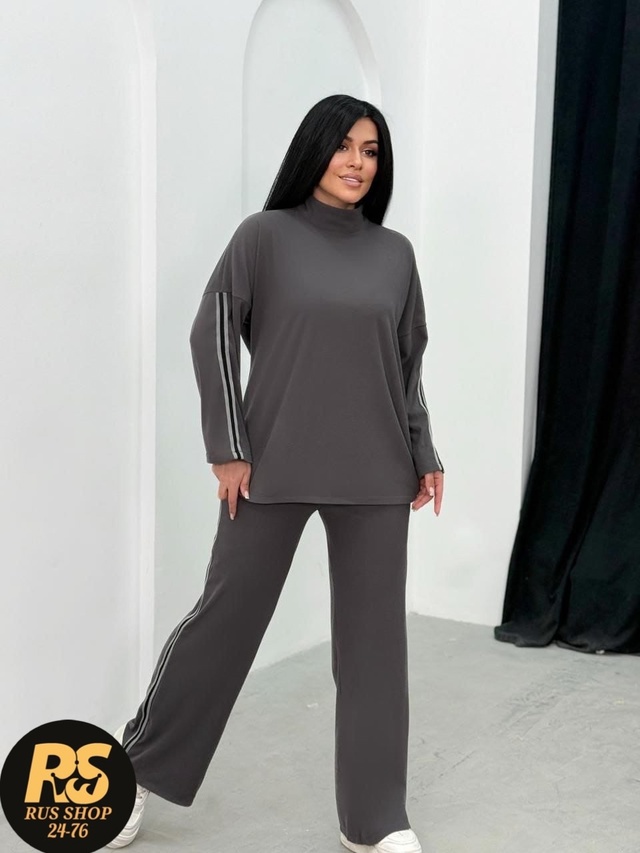 Спортивный костюм 22985085