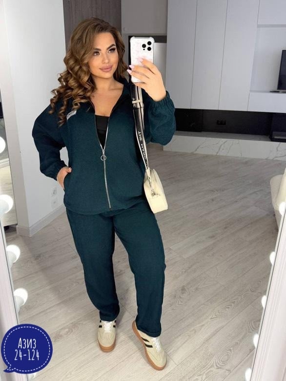 Спортивный костюм 22985729