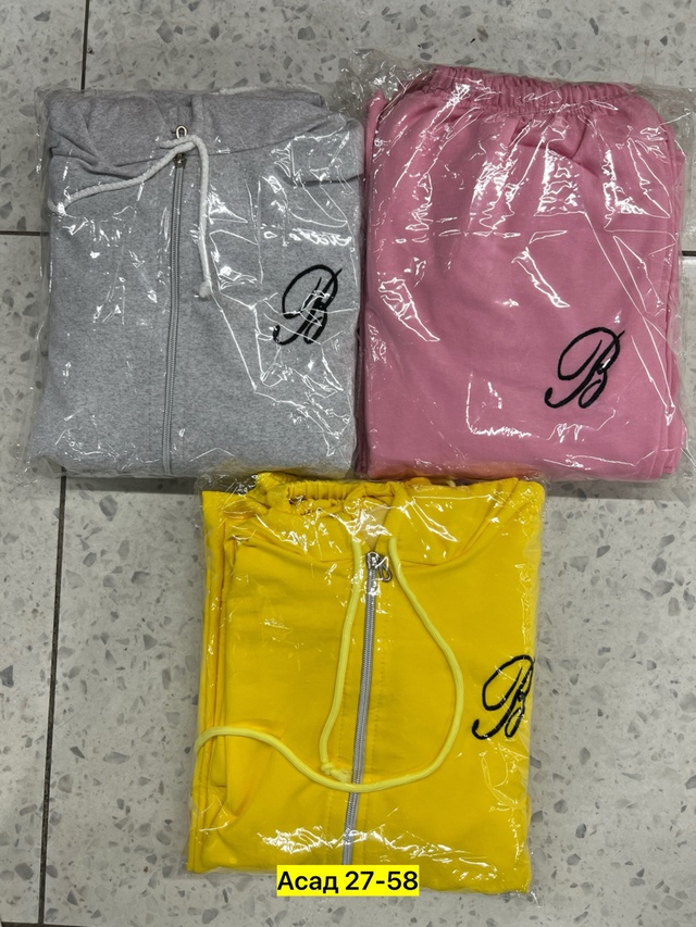 Спортивный костюм 22985949