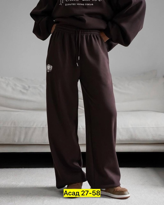 Спортивный костюм 22987459