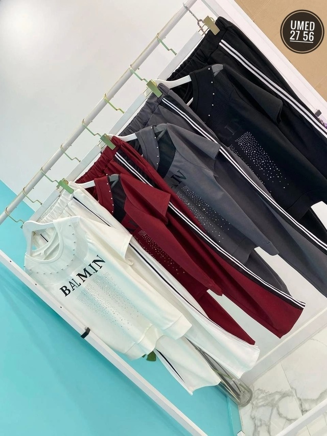 Костюм 22990112