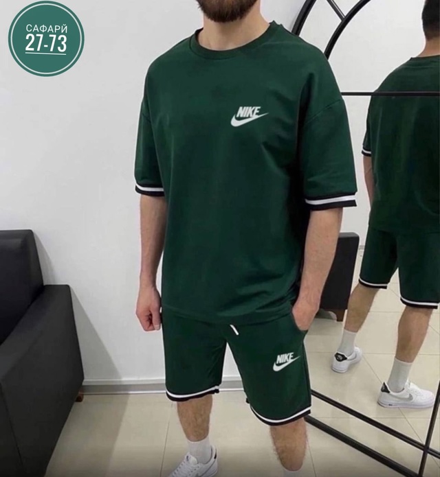 Спортивный костюм 22991774