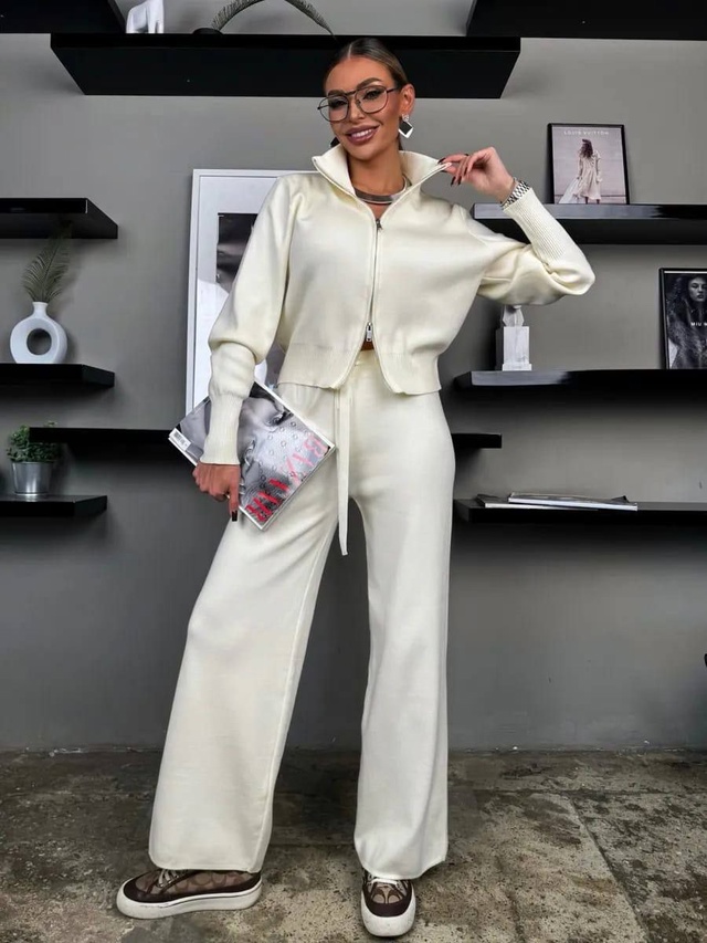 Костюм 22991443