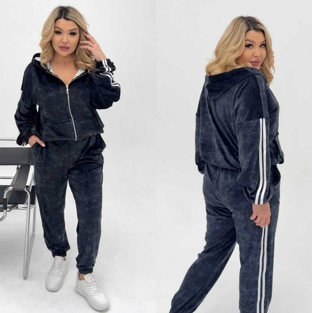 Спортивный костюм 22992854