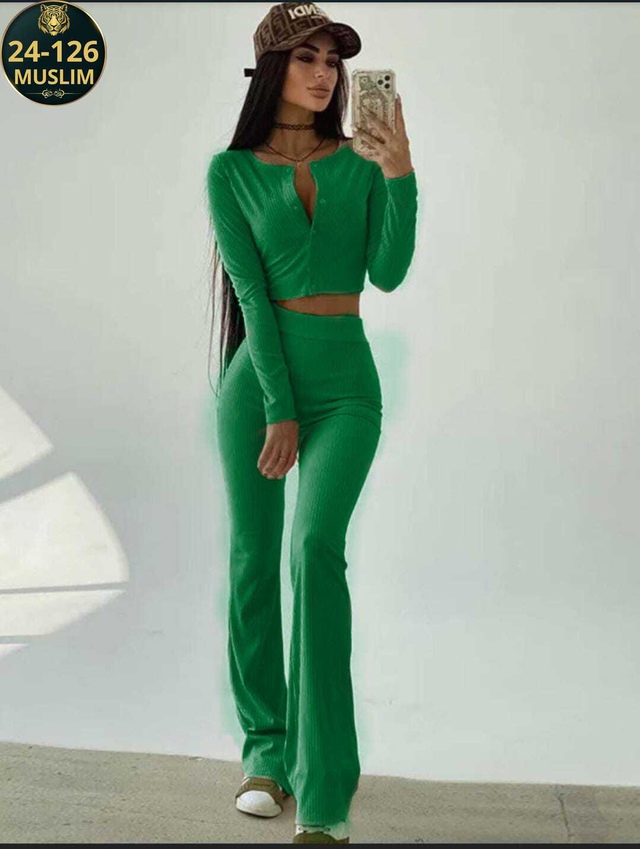 Спортивный костюм 22997699