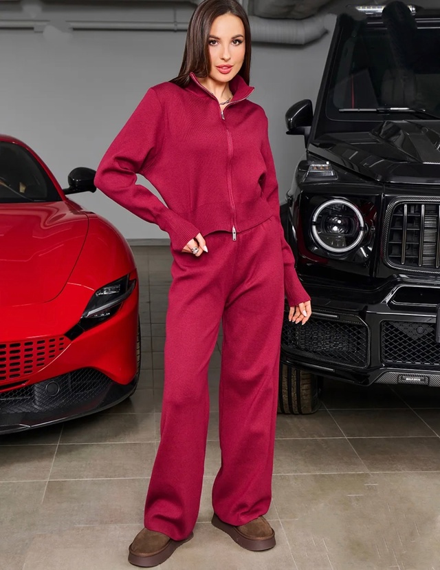 Спортивный костюм 22997321