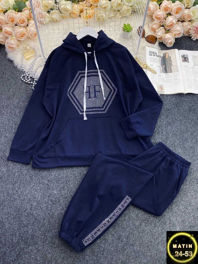 Спортивный костюм 22996614