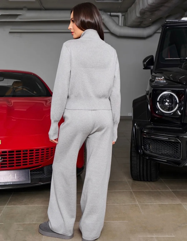 Спортивный костюм 22997321