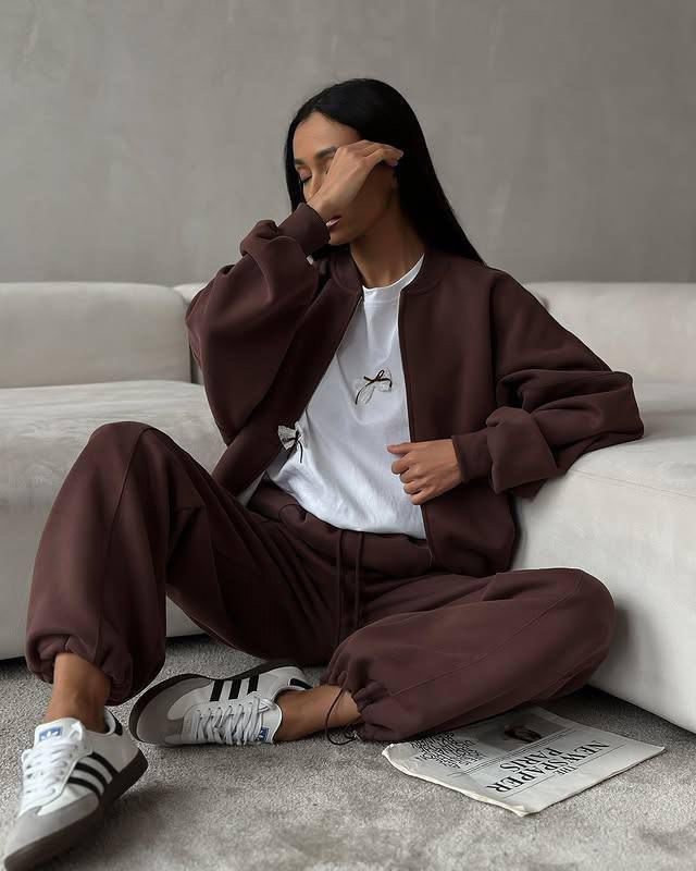 Спортивный костюм 23002218