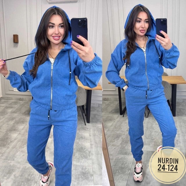 Спортивный костюм 23009329