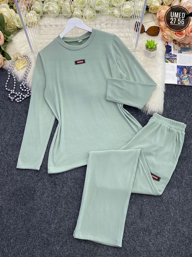 Спортивный костюм 23009007