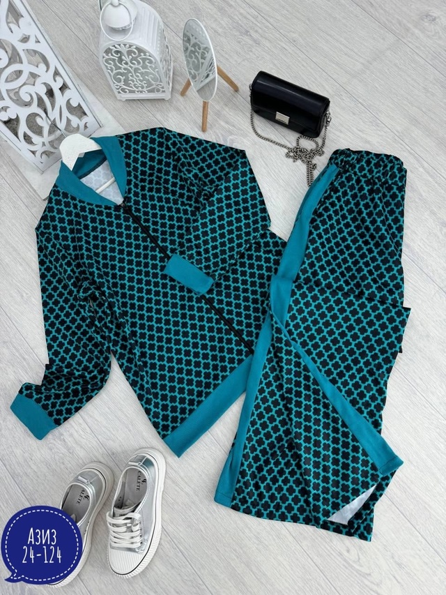 Спортивный костюм 23009302