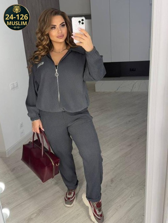 Спортивный костюм 23015280