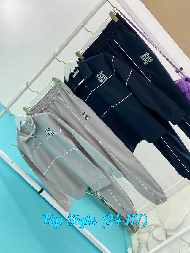 Спортивный костюм 23017734