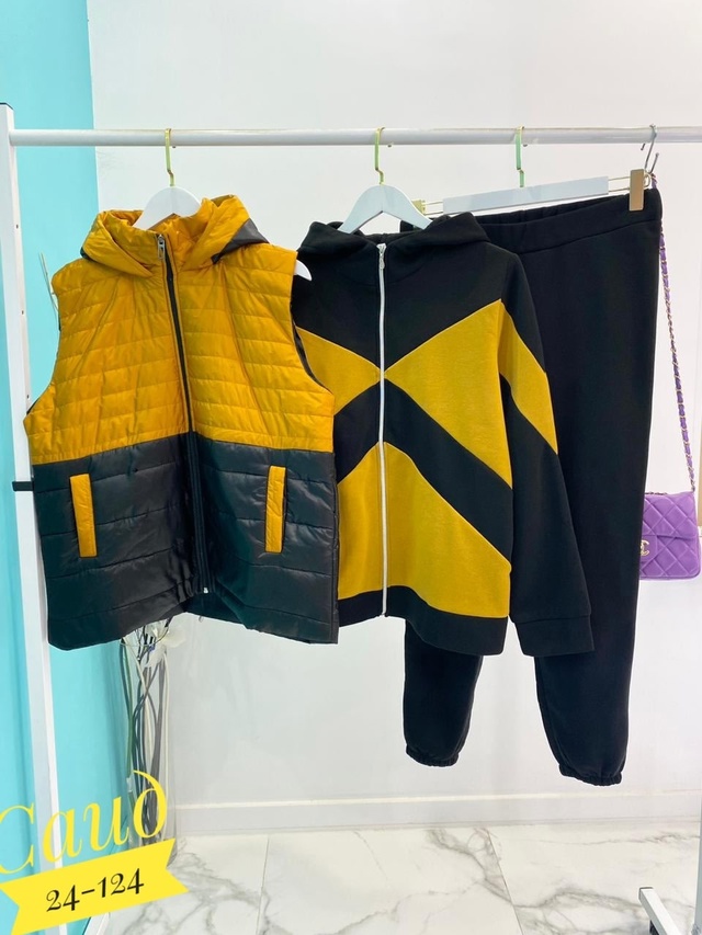 Спортивный костюм 23016527