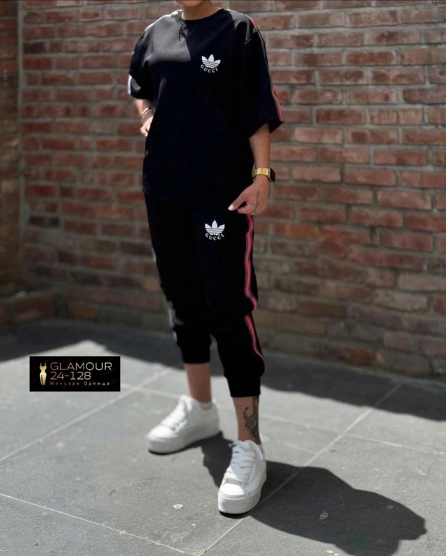 Спортивный костюм 23018112