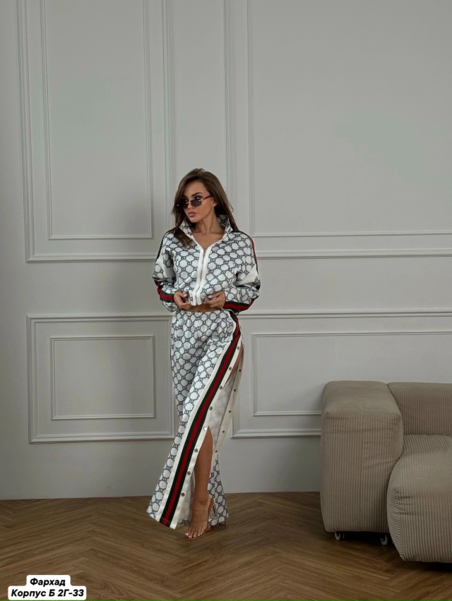 Спортивный костюм 23024048