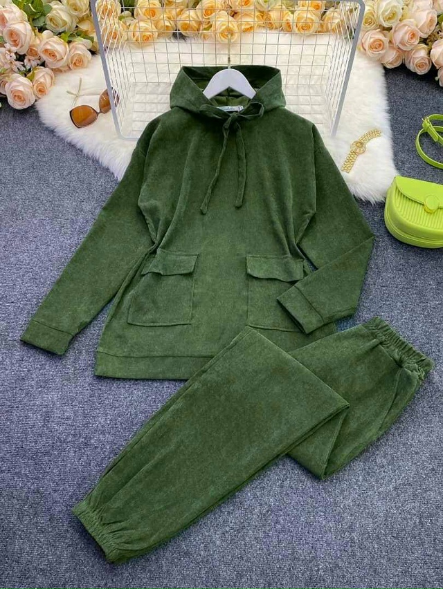 Спортивный костюм 23025161