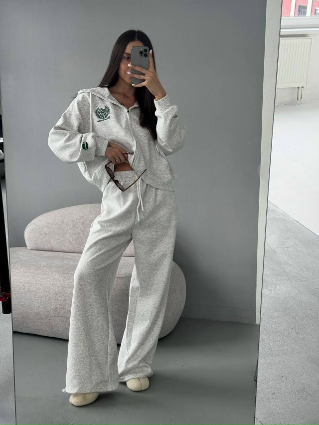 Спортивный костюм 23025204