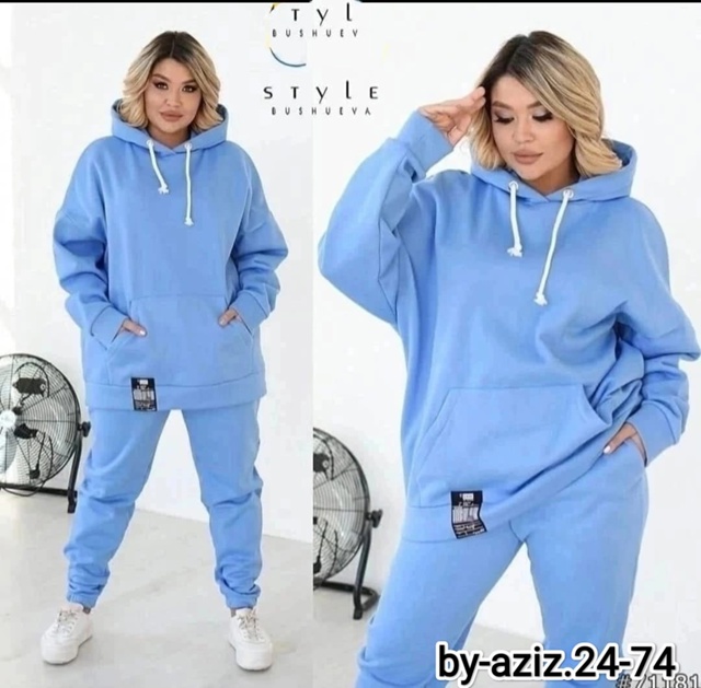 Спортивный костюм 23035129