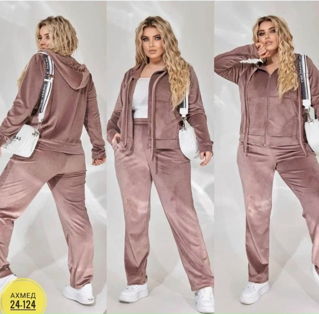 Спортивный костюм 23036188