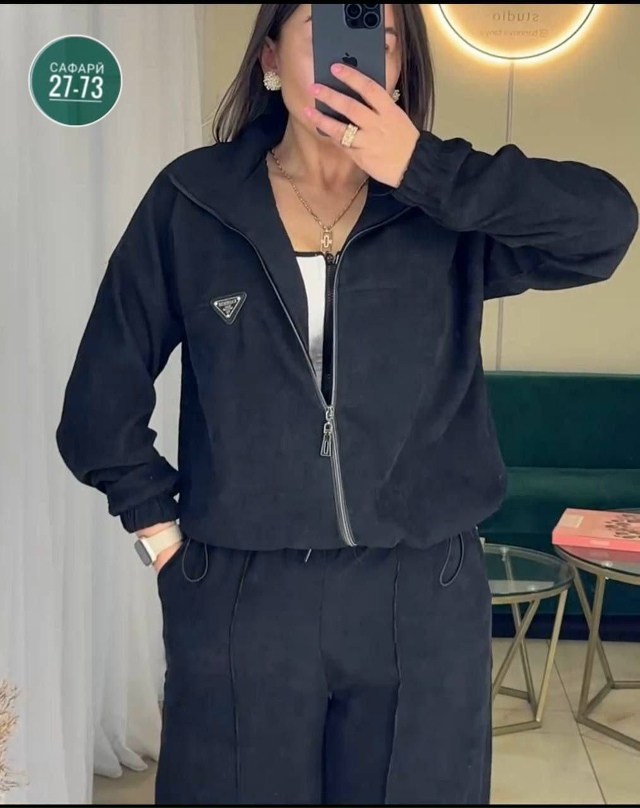 Спортивный костюм 23040500