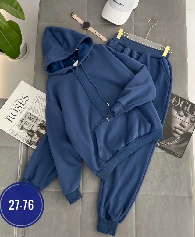 Спортивный костюм 23040856