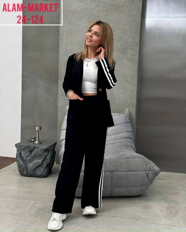 Спортивный костюм 23044483